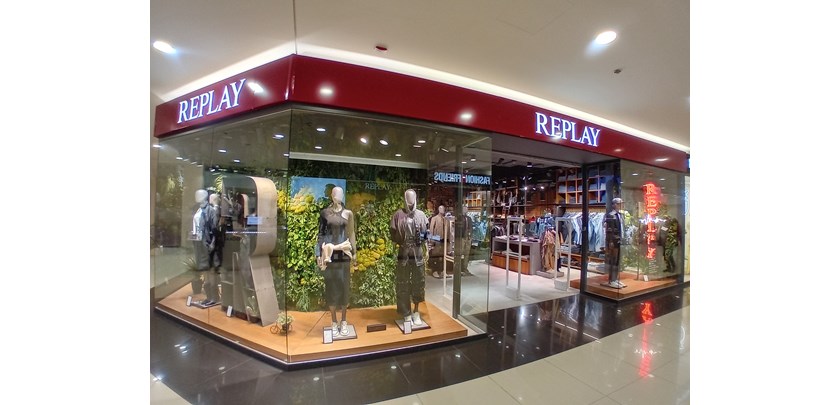 Replay Store, Joker Centar