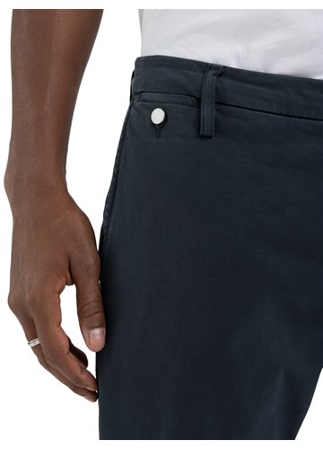 Replay BENNI HYPERFLEX REGULAR FIT CHINO HLAČE U PETROL PLAVOJ BOJI M9722E 8366197 - 3