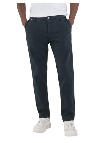 Replay BENNI HYPERFLEX REGULAR FIT CHINO HLAČE U PETROL PLAVOJ BOJI M9722E 8366197 - 2