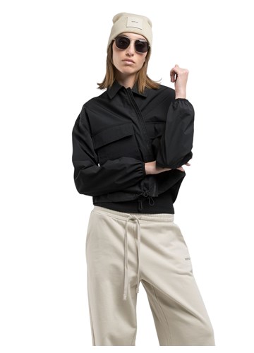 Replay CRNA KRATKA JAKNA S VELIKIM DŽEPOVIMA - 2 Replay CRNA KRATKA JAKNA S VELIKIM DŽEPOVIMA - 2