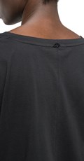 CRNA OVERSIZE MAJICA S V IZREZOM - 6