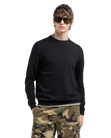 Replay crni pulover regularnog kroja s izvezenim slovom r