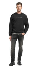 CRNI SWEATSHIRT S IZVEZENIM NATPISOM - 1