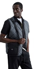 ČETVRTASTA CROSSBODY TORBICA S PODESIVIM REMENOM - 4