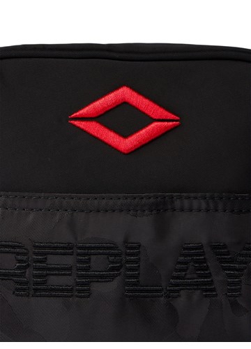 Replay CRNA REPLAY CROSSBODY TORBA S CAMO DETALJEM I CRVENIM LOGOTIPOM - 5