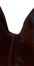 ŽENSKA HOBO TORBA S EFEKTOM BRUŠENE KOŽE I DETALJIMA OD TRAPERA - 5