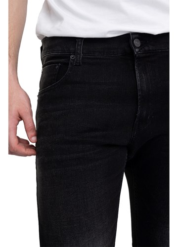 Replay MICKYM SLIM TAPERED FIT JEANS M1021  421 306 - 6