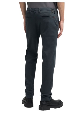 Replay BENNI HYPERFLEX REGULAR FIT CHINO HLAČE U ZELENOJ BOJI M9722E 8366197 - 3