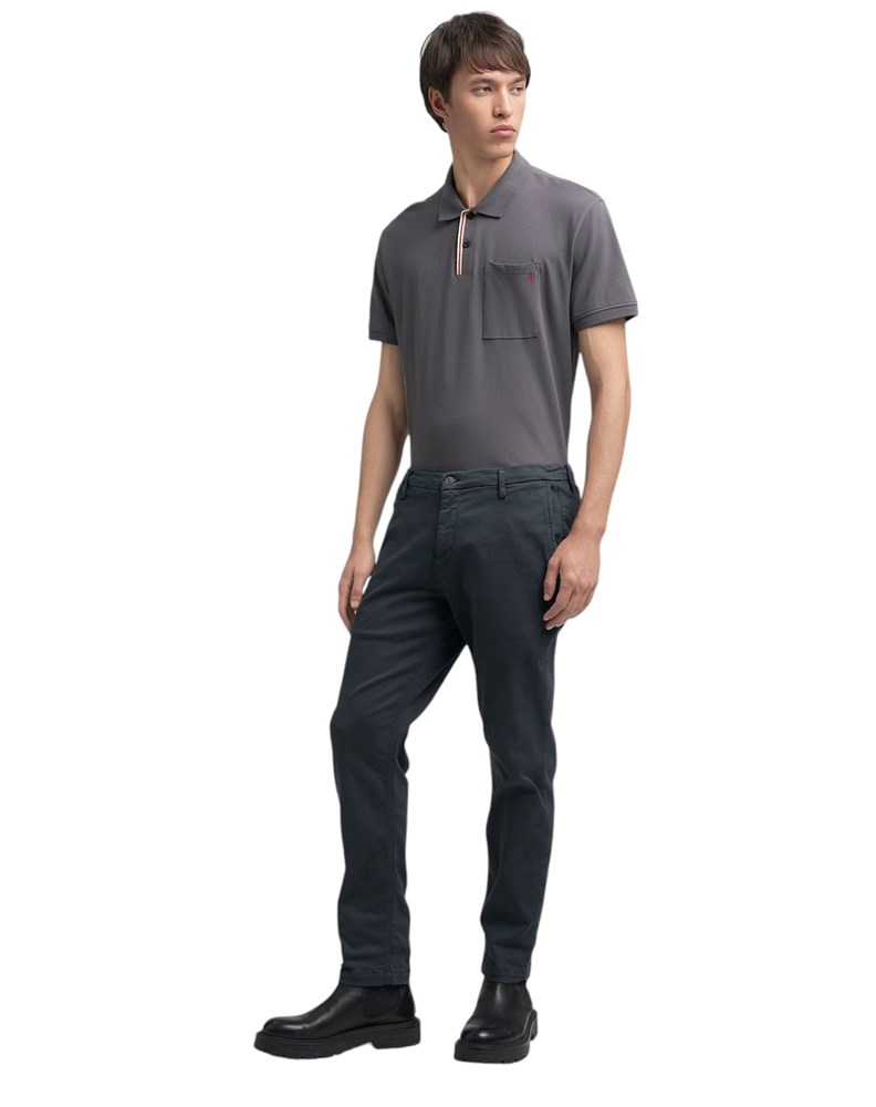 Replay BENNI HYPERFLEX REGULAR FIT CHINO HLAČE U ZELENOJ BOJI M9722E 8366197 - 4