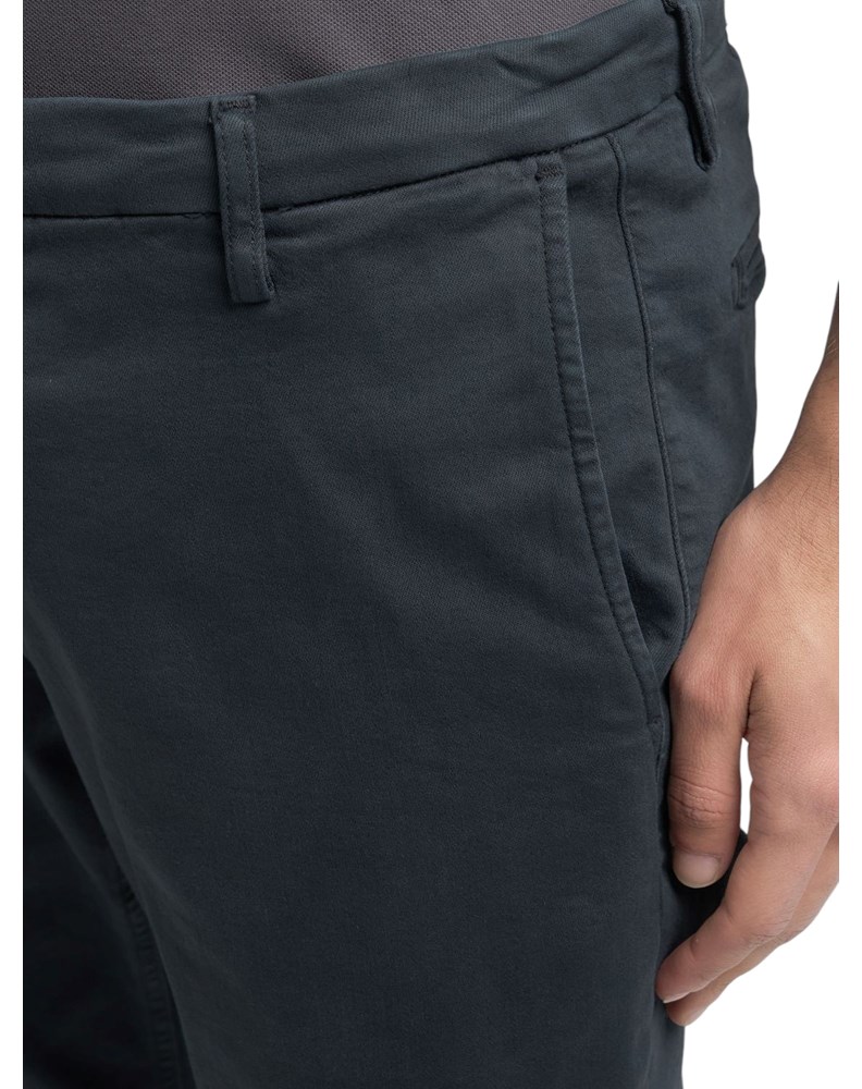 Replay BENNI HYPERFLEX REGULAR FIT CHINO HLAČE U ZELENOJ BOJI M9722E 8366197 - 5