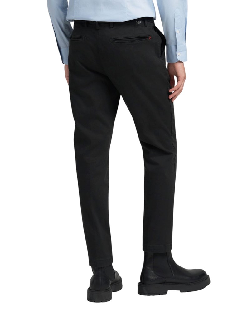 Replay BENNI HYPERFLEX REGULAR FIT CHINO HLAČE U CRNOJ BOJI M9722E 8366197 - 3