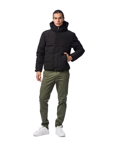 Replay prošivena kratka jakna s kapuljačom u mat crnoj boji