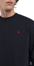 TAMNOPLAVI BASIC SWEATSHIRT S CRVENIM LOGOM - 9