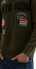 MUŠKI PAMUČNI SWEATER S AMBLEMIMA I NATPISOM - 6