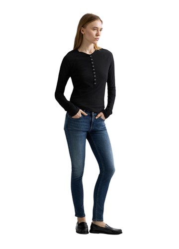 Replay USKA CRNA MAJICA OD ŽERSEJA S NEPRAVILNOM TEKSTUROM - 4