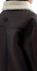 ŽENSKA JAKNA U SHEARLING STILU S KOŽNIM EFEKTOM - 7