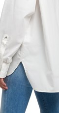 ŽENSKA OVERSIZE KOŠULJA OD POPELINA U BIJELOJ BOJI - 6
