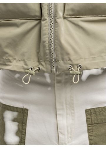 Replay ZELENA KRATKA JAKNA S VELIKIM DŽEPOVIMA - 8 Replay ZELENA KRATKA JAKNA S VELIKIM DŽEPOVIMA - 8