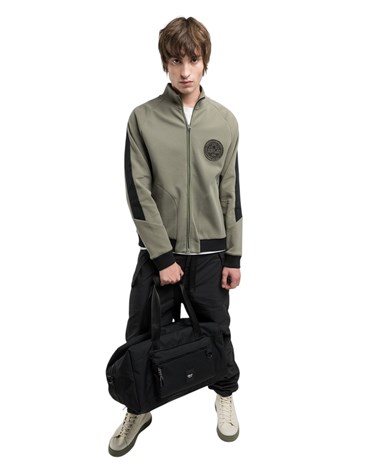 M3002  23655 Replay zeleni sweatshirt s visokim ovratnikom i zatvaračem Replay zeleni sweatshirt s visokim ovratnikom i zatvaračem