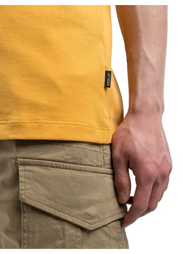 Replay ŽUTA MAJICA S NATPISOM DREAMCHASER NA LEĐIMA - 3 Replay ŽUTA MAJICA S NATPISOM DREAMCHASER NA LEĐIMA - 3